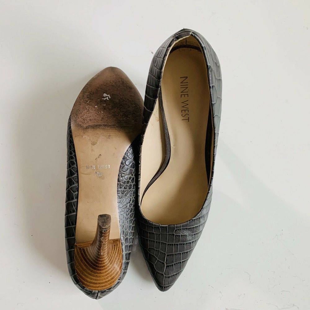 Nine West “Gwendle” Pointed Toe Pump Heels - Picture 3 of 3